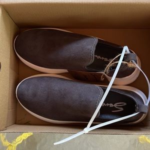 Sevens water proof sneakers